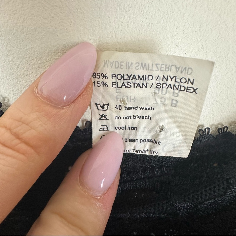 Hanro Lace Bodysuit - Picture 5 of 8